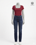 Blusa Square-Neck Fitted – Sofisticación y Ajuste Perfecto en Rojo Quemado