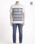 Camiseta blanca con rayas celestes
