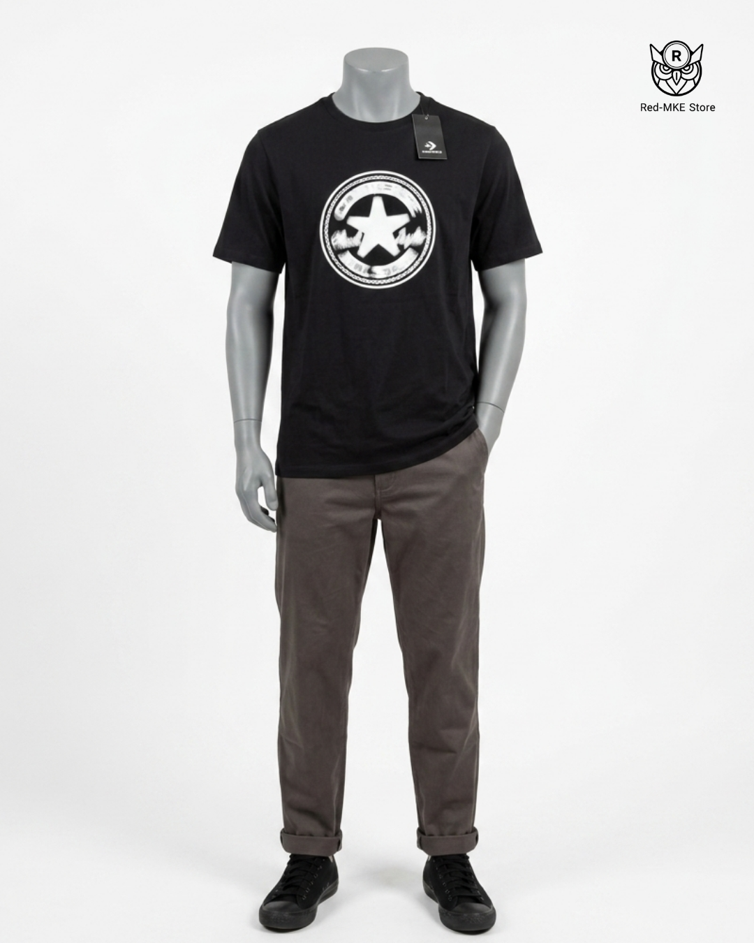 Camiseta negra (logo difuso)