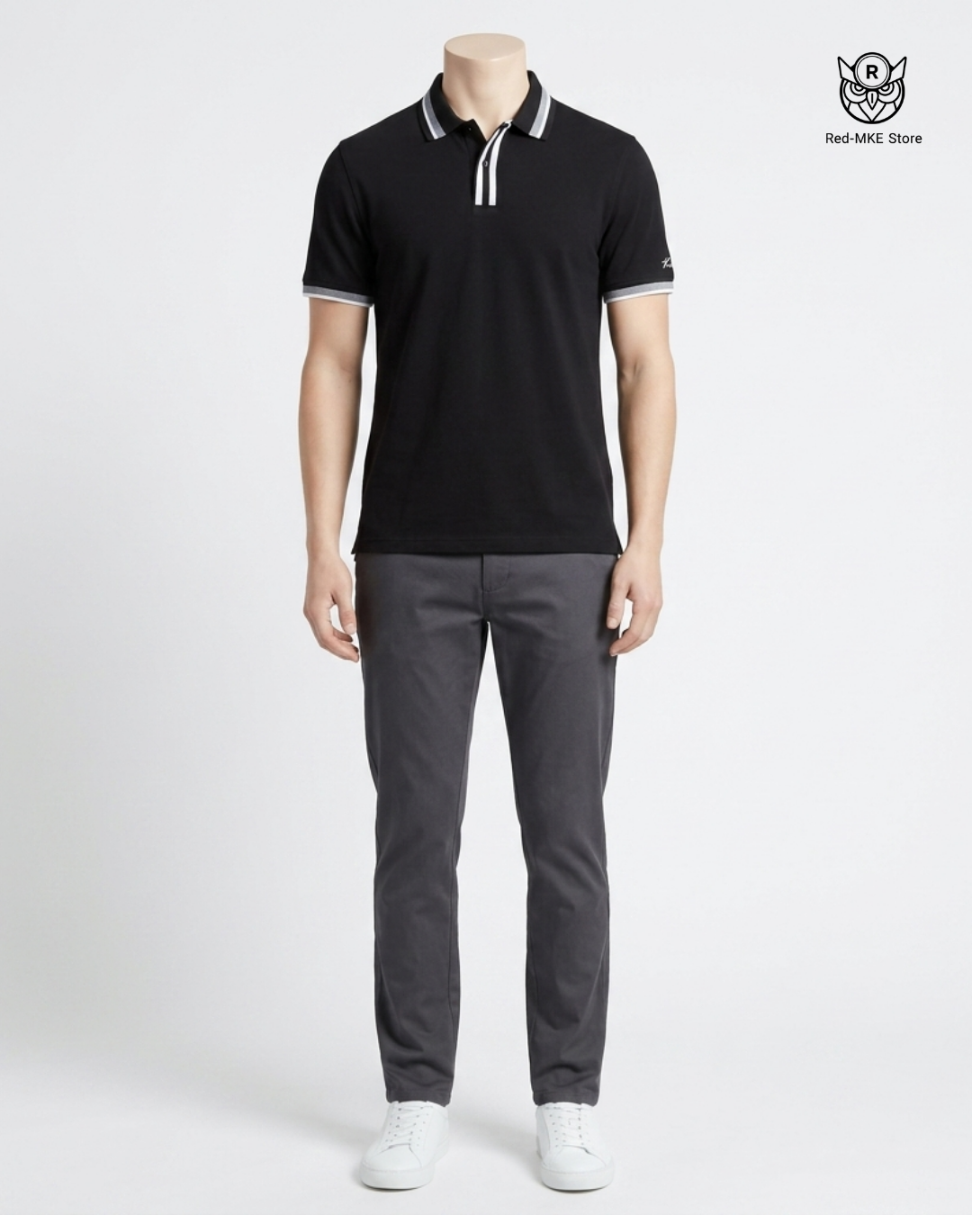 Camisa tipo polo negra cont blancos