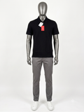 Playera Tipo Polo Guess Zip-Neck – Elegancia Casual & Sofisticación Urbana